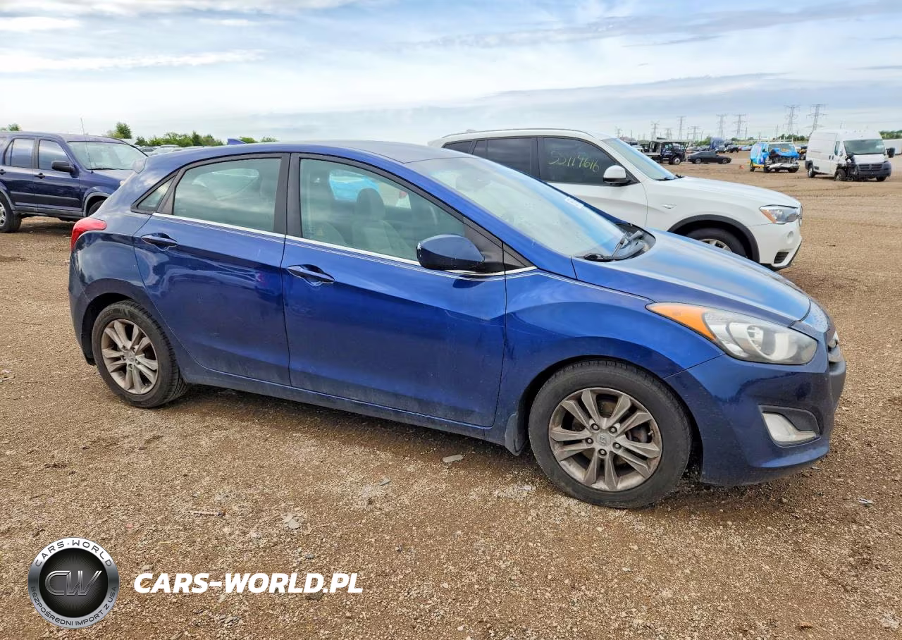 2013 Hyundai Elantra Gt Base VIN:KMHD35LE9DU061791 - 4