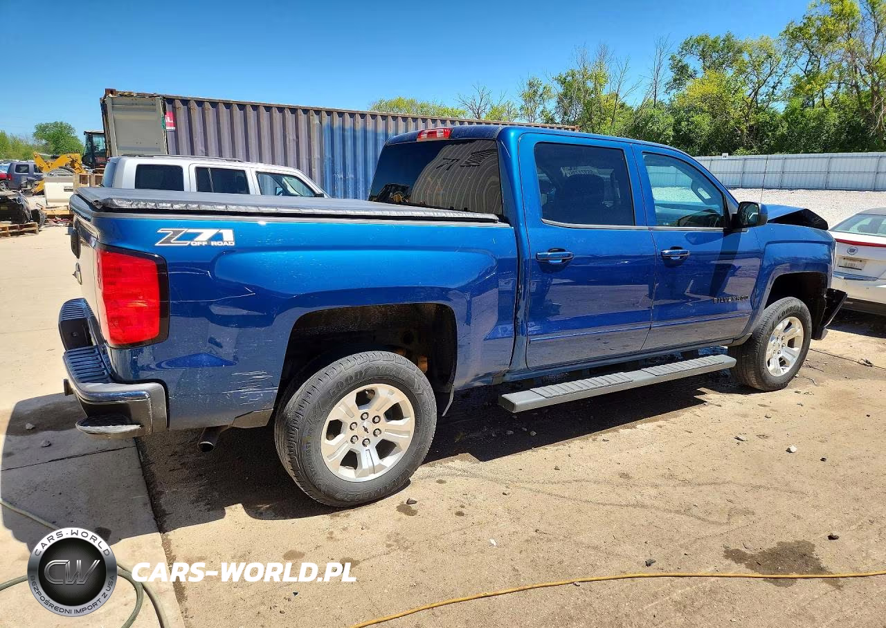 2018 Chevrolet Silverado K1500 Lt VIN:3GCUKREC4JG386549 - 3
