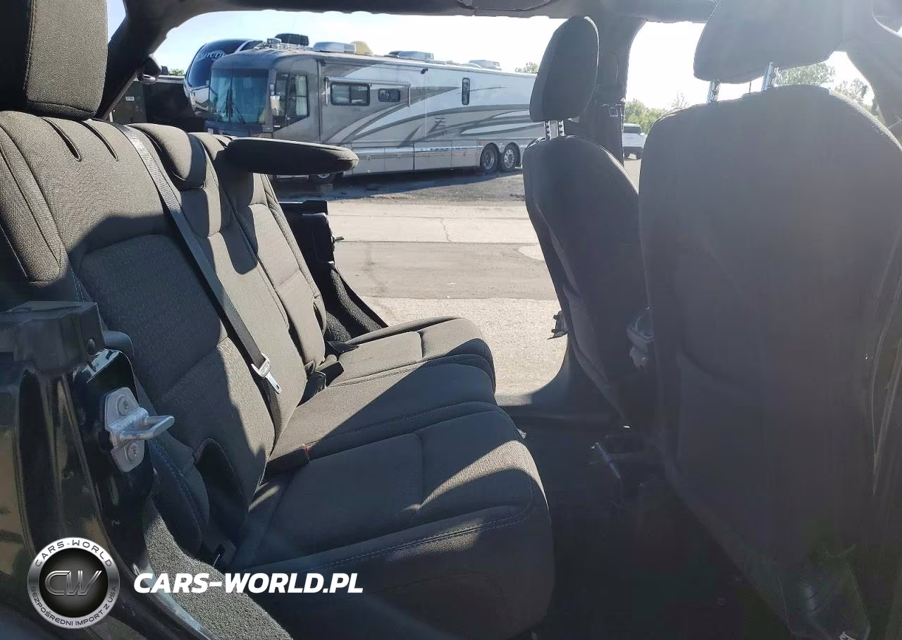 2019 Jeep Wrangler Unlimited Sport VIN:1C4HJXDNXKW689401 - 11