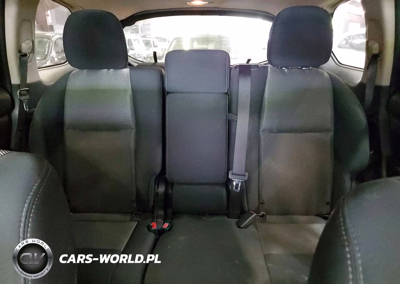 2018 Nissan Pathfinder S VIN:5N1DR2MM5JC639602 - 10