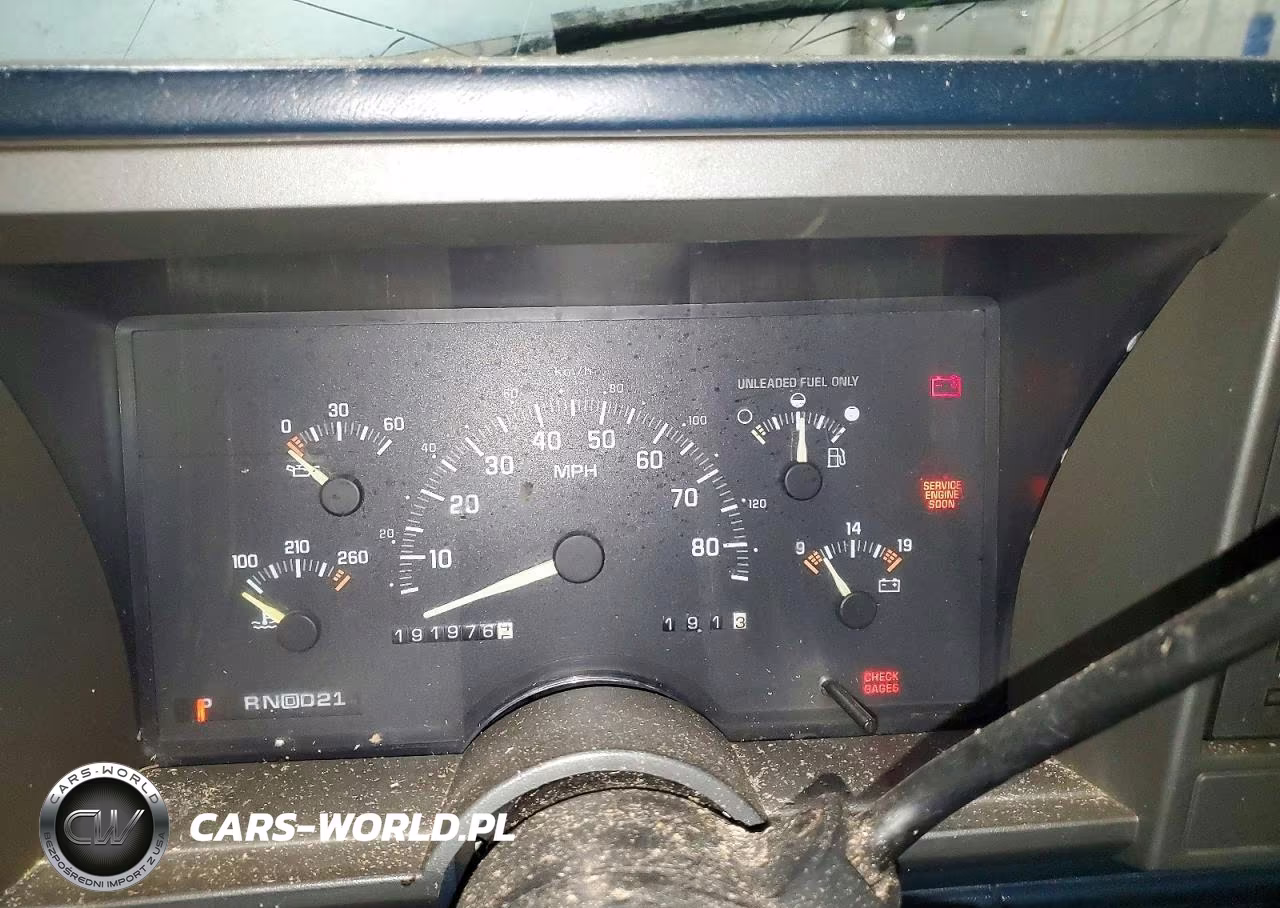 1992 Chevrolet Gmt-400 C1500 VIN:1GCDC14HXNE222702 - 9