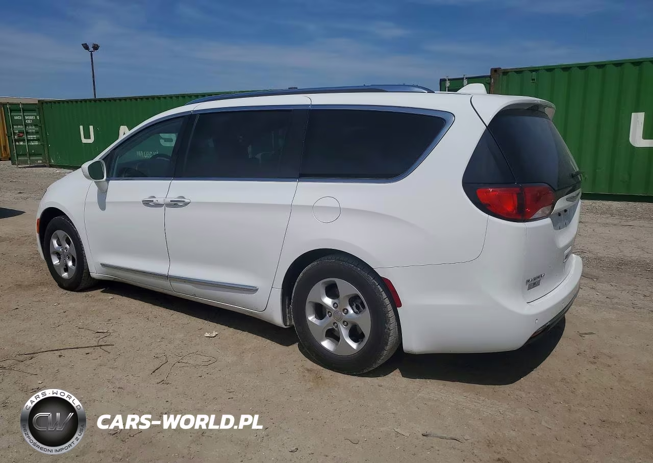 2017 Chrysler Pacifica Touring L Plus VIN:2C4RC1EG3HR578265 - 2