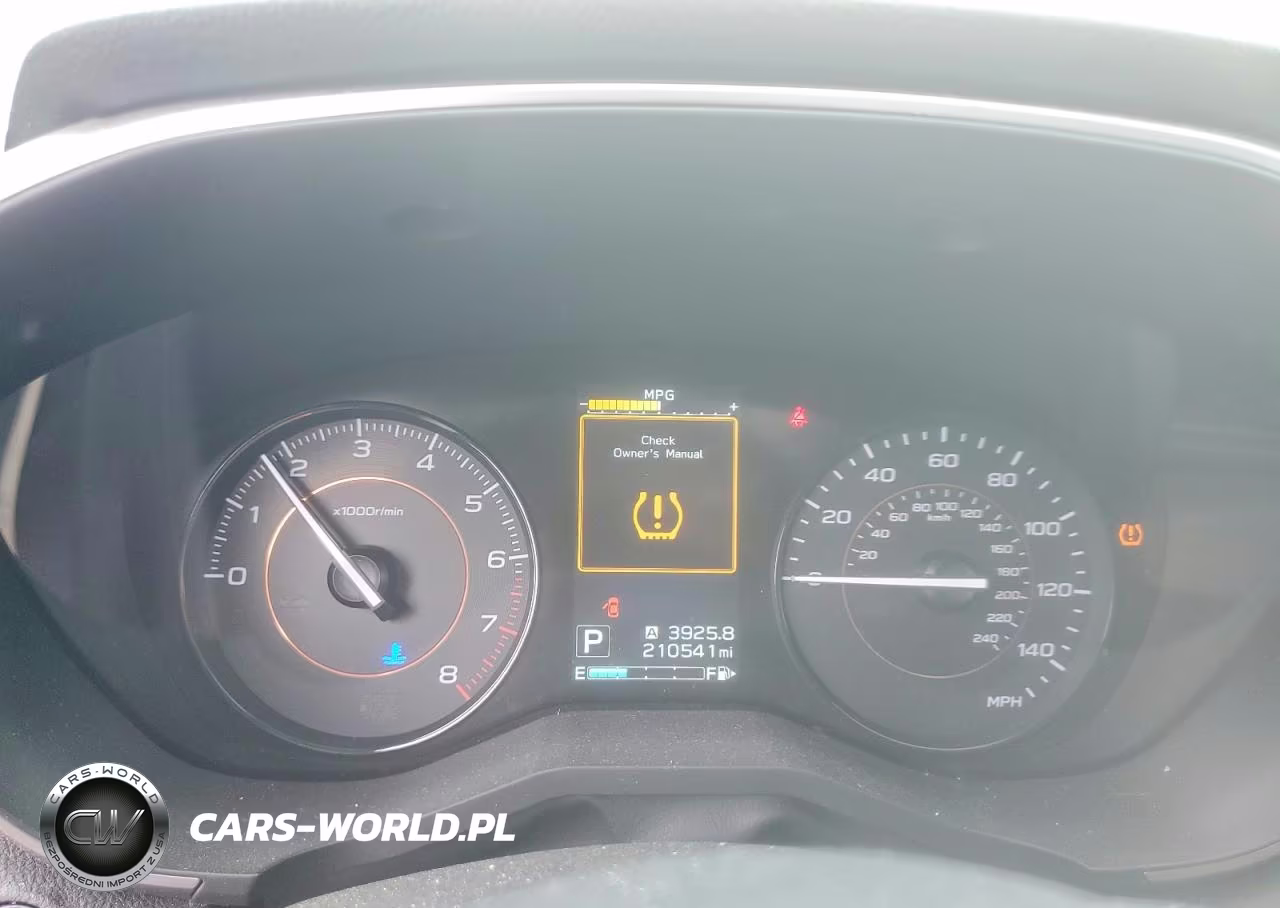 2018 Subaru Crosstrek Premium VIN:JF2GTADC6J8257376 - 9