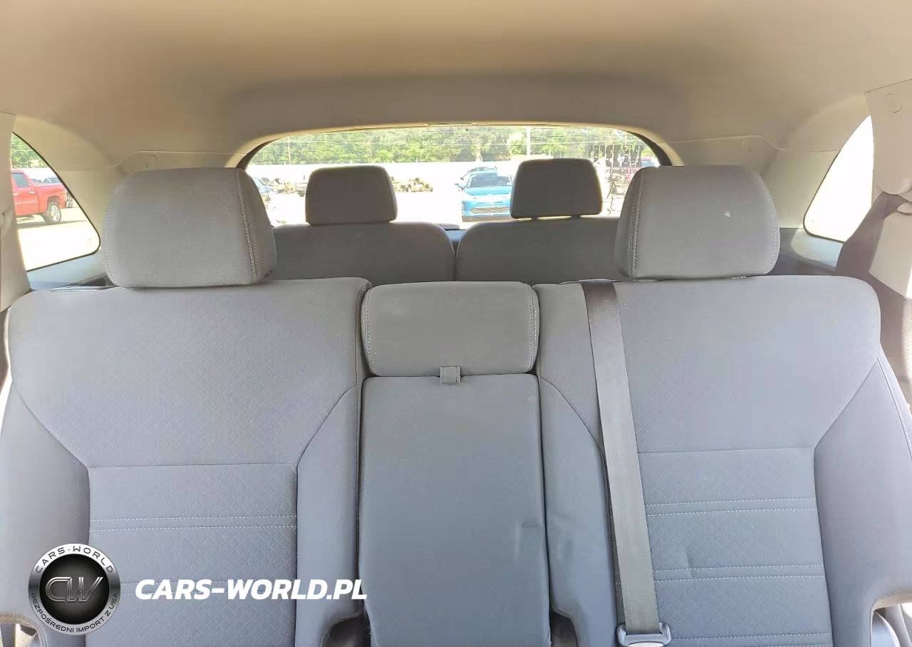 2019 Kia Sorento Lx VIN:5XYPG4A33KG508924 - 10