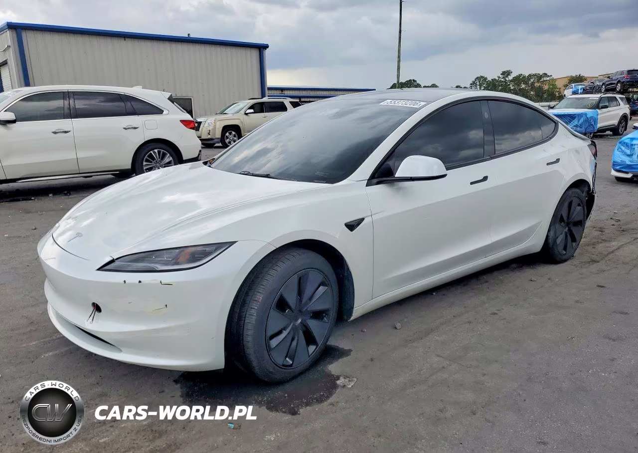 2024 Tesla Model 3 VIN:5YJ3E1EA9RF744085 - 1