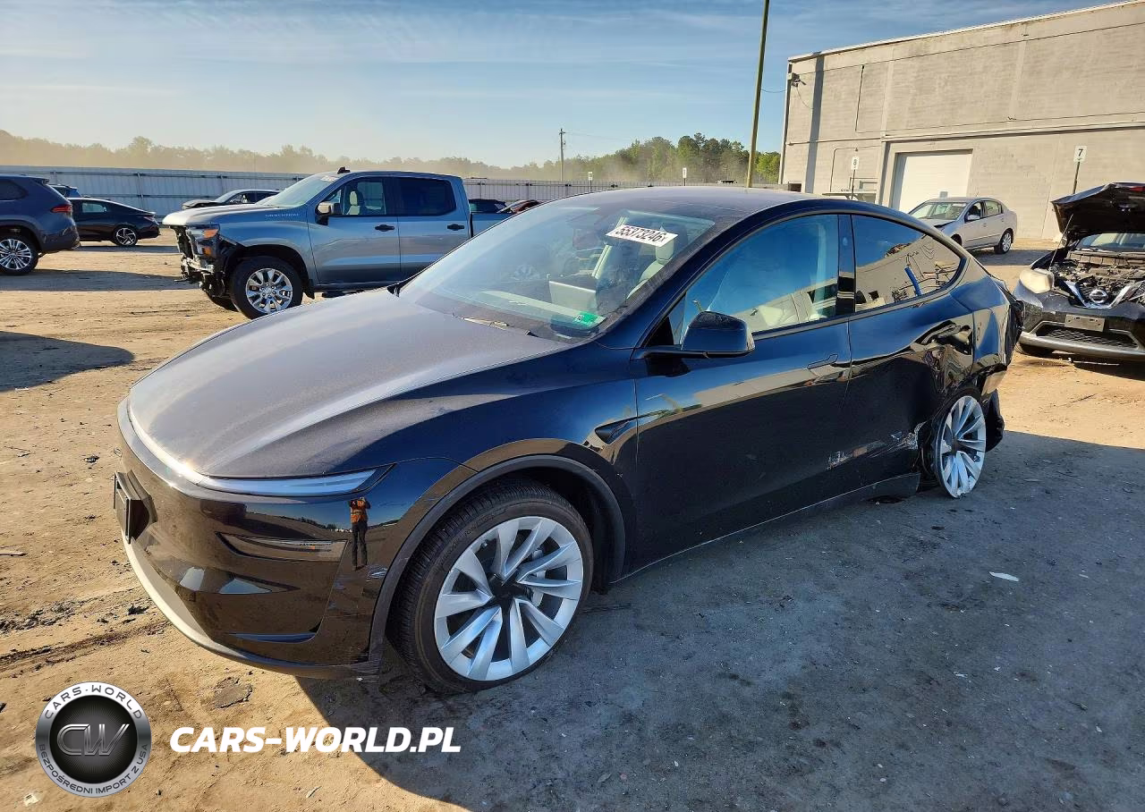 2026 Tesla Model Y – zdjęcie 1 z 13