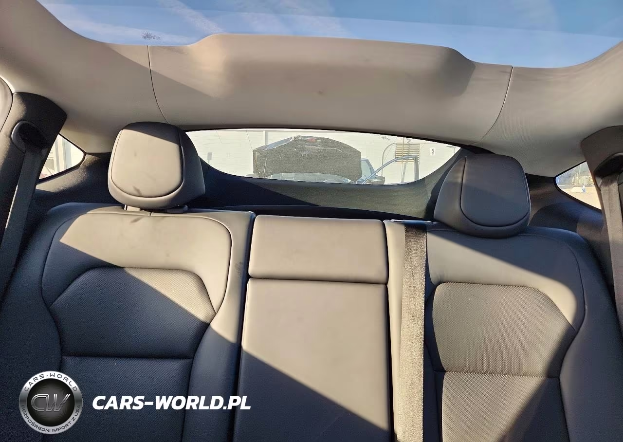 2026 Tesla Model Y VIN:7SAYGDEDXTF462267 - 10