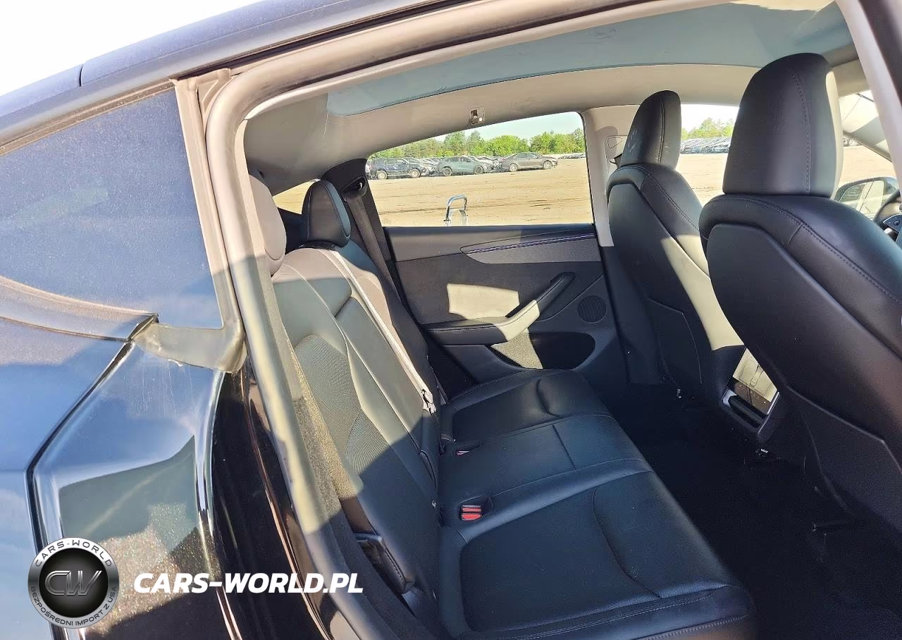 2026 Tesla Model Y VIN:7SAYGDEDXTF462267 - 11