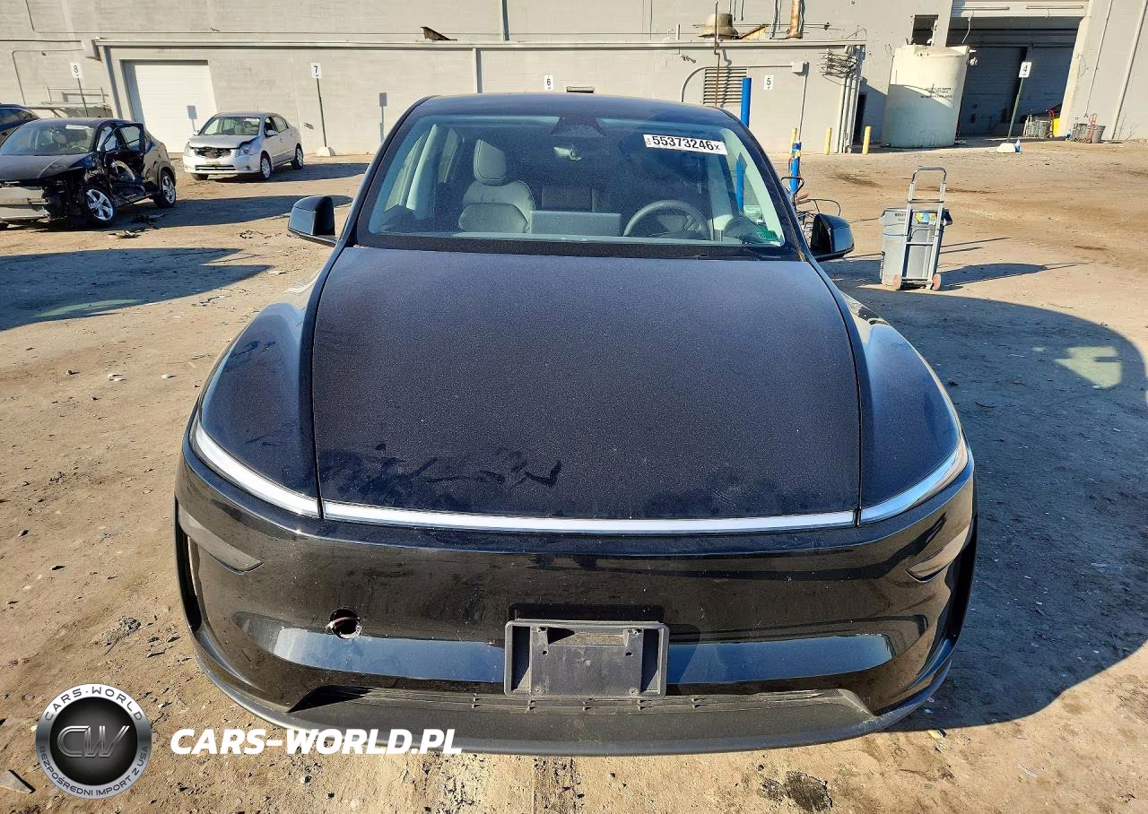 2026 Tesla Model Y VIN:7SAYGDEDXTF462267 - 5