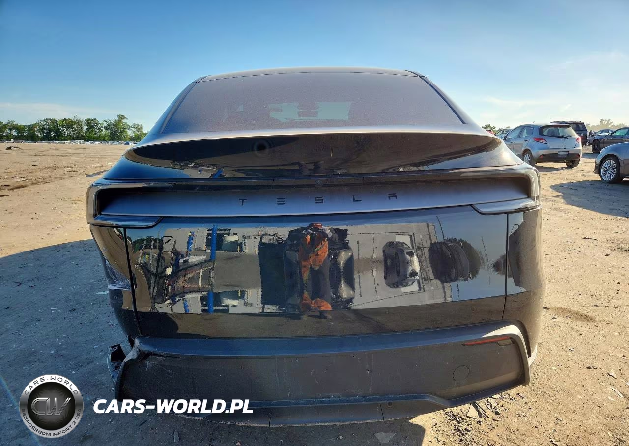 2026 Tesla Model Y VIN:7SAYGDEDXTF462267 - 6