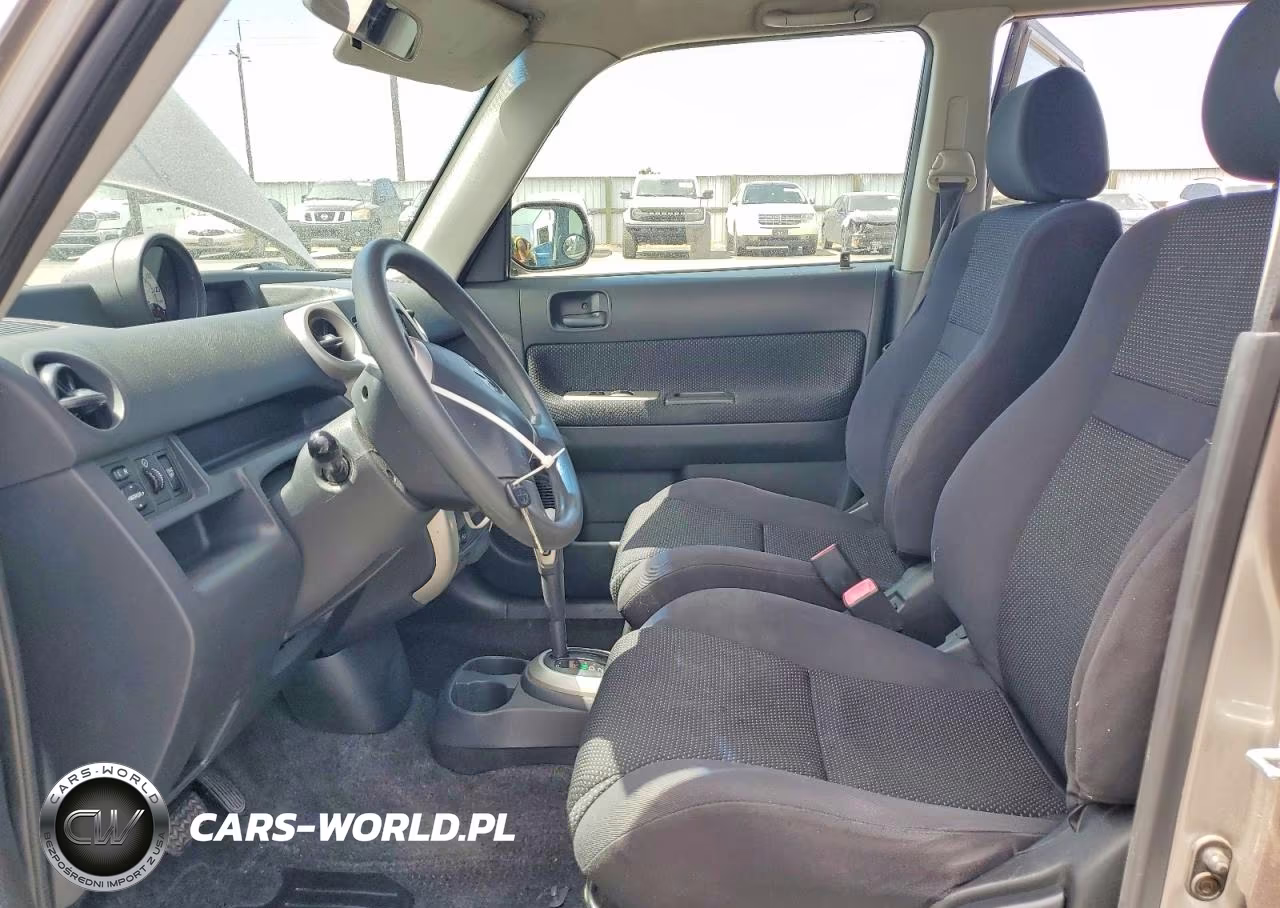 2004 Toyota Scion Xb VIN:JTLKT324040148239 - 7