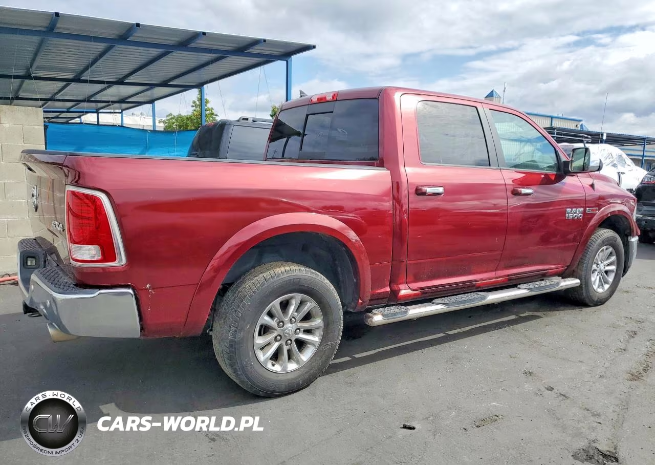2018 Ram 1500 Laramie VIN:1C6RR7NM4JS355266 - 3