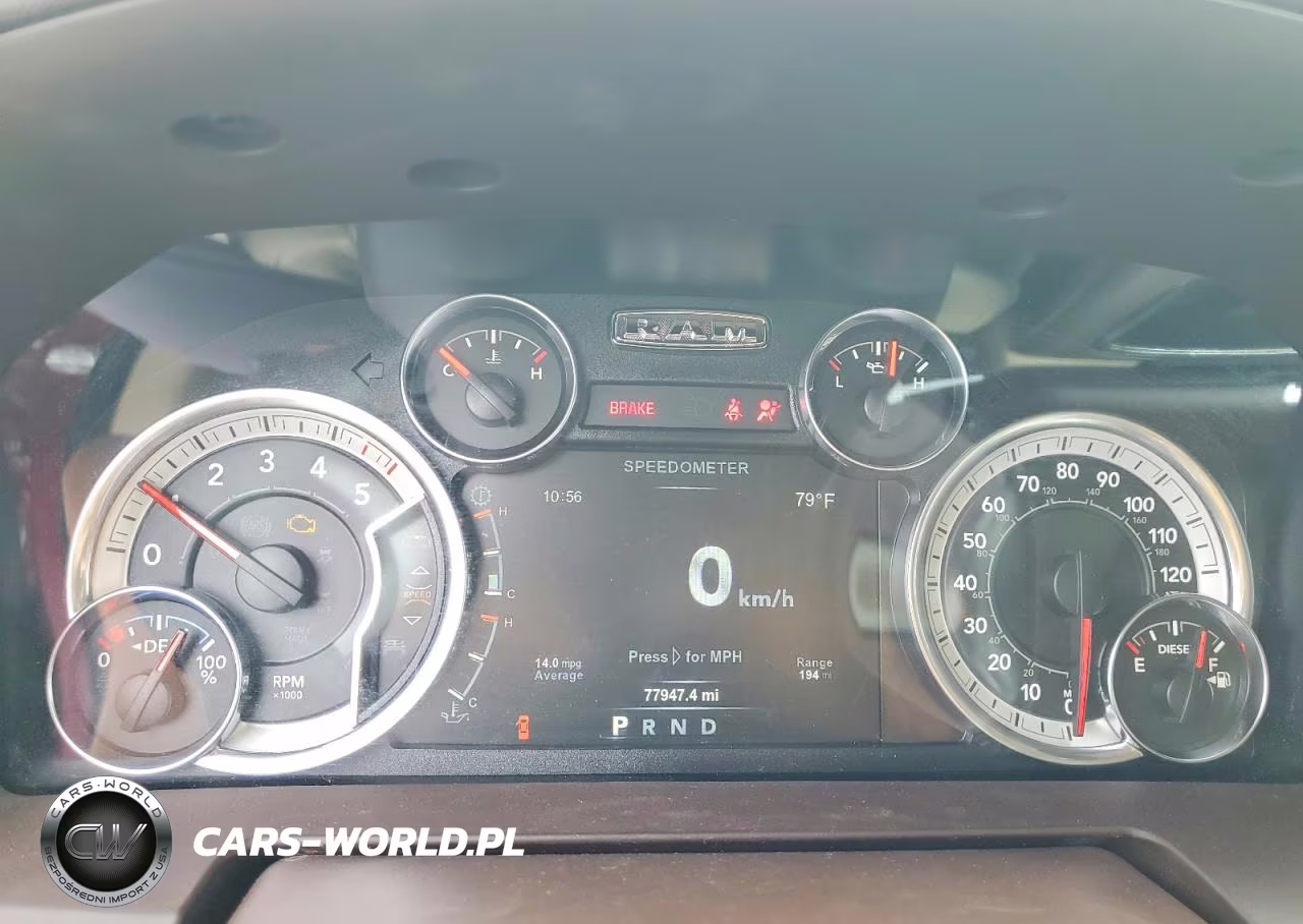 2018 Ram 1500 Laramie VIN:1C6RR7NM4JS355266 - 9