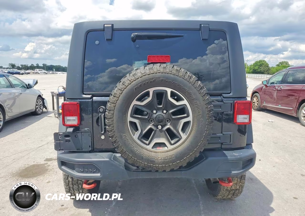 2015 Jeep Wrangler Unlimited Rubicon VIN:1C4BJWFG0FL731399 - 6