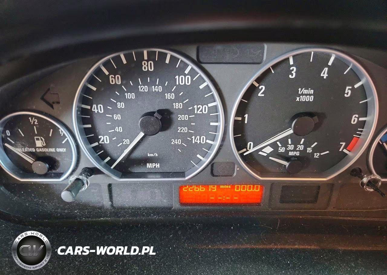 2002 BMW 330 I VIN:WBAEV53402KM17707 - 9