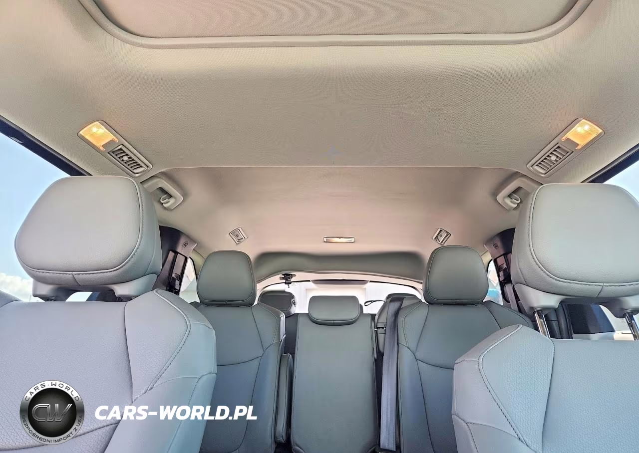 2025 Toyota Sienna Xle VIN:5TDJRKEC3SS246632 - 10