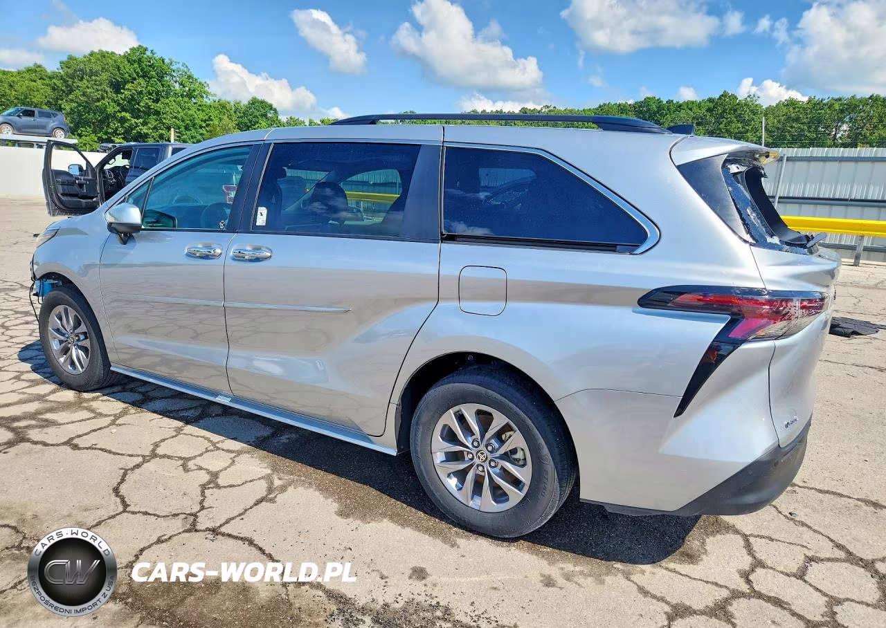 2025 Toyota Sienna Xle VIN:5TDJRKEC3SS246632 - 2