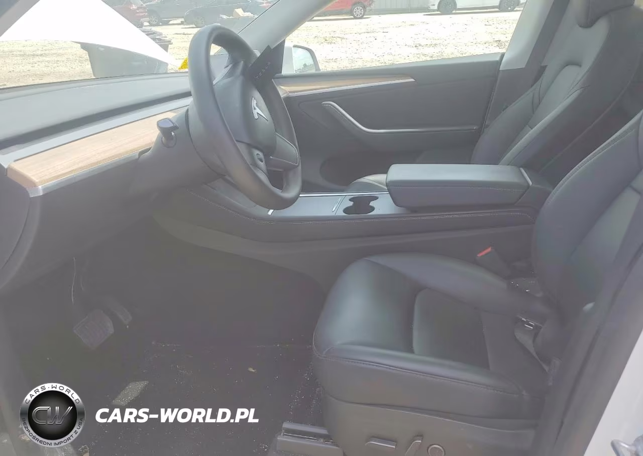 2024 Tesla Model Y VIN:7SAYGDEE4RA216278 - 7