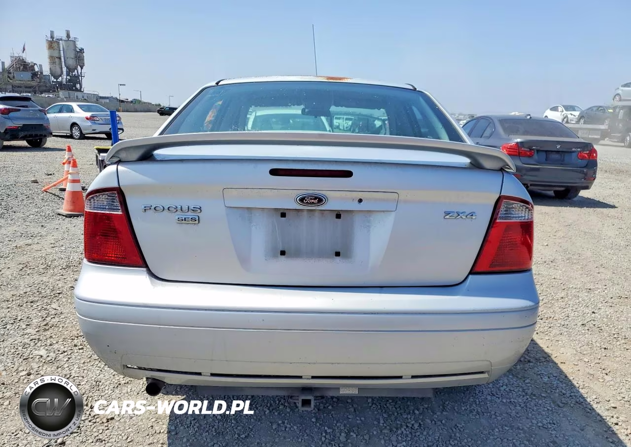 2005 Ford Focus Zx4 VIN:1FAFP34N15W126004 - 6