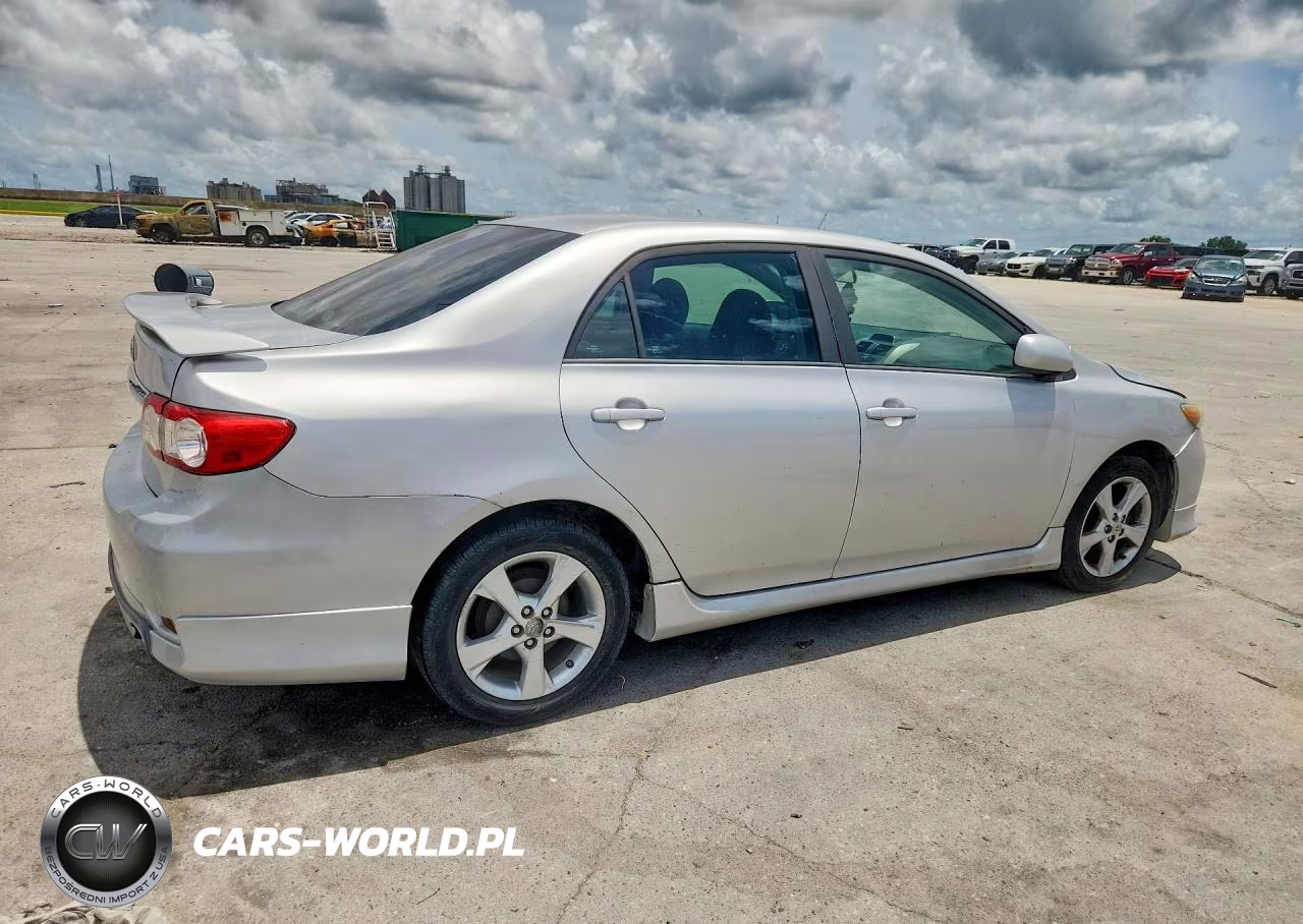 2013 Toyota Corolla S VIN:5YFBU4EE6DP144110 - 3