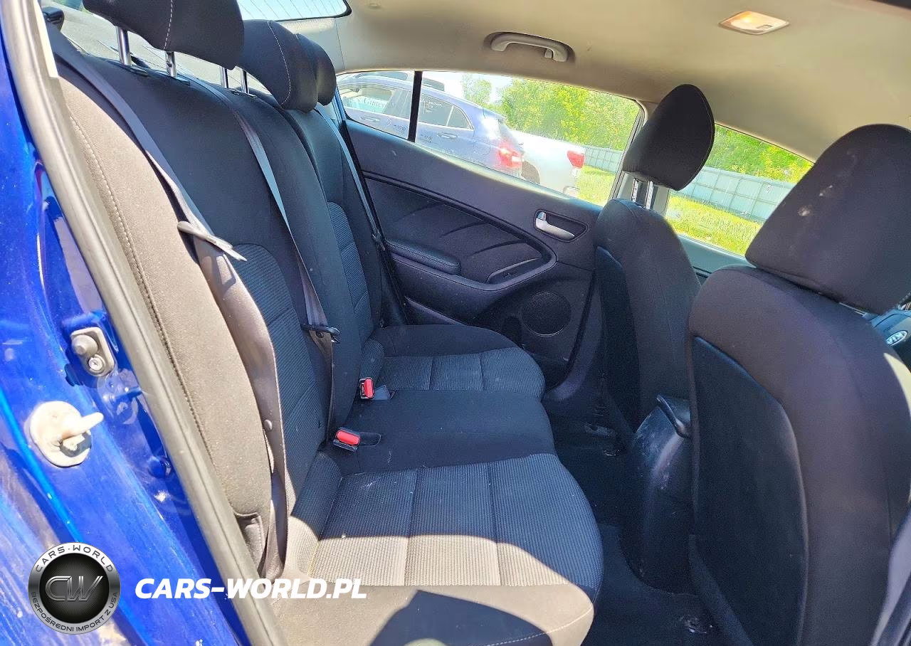 2018 Kia Forte Lx VIN:3KPFK4A73JE245844 - 10