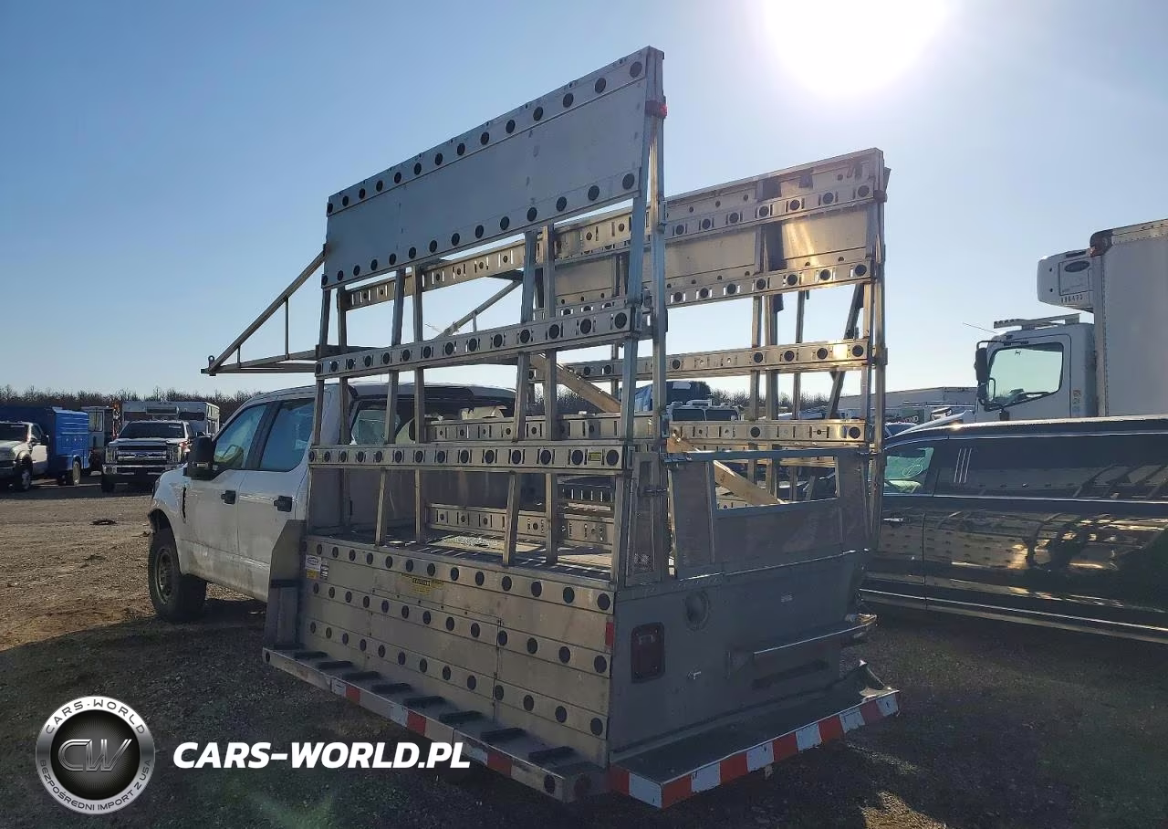 2018 Ford F350 Super Duty VIN:1FD8W3E66JEB84828 - 3