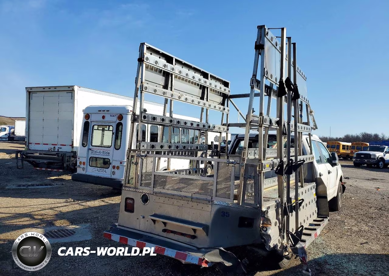 2018 Ford F350 Super Duty VIN:1FD8W3E66JEB84828 - 4