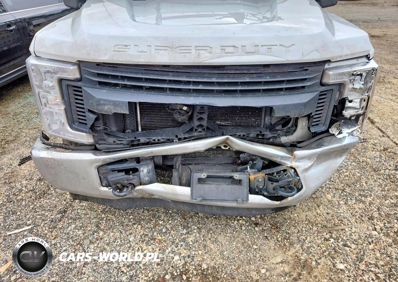 2018 Ford F350 Super Duty VIN:1FD8W3E66JEB84828 - 9