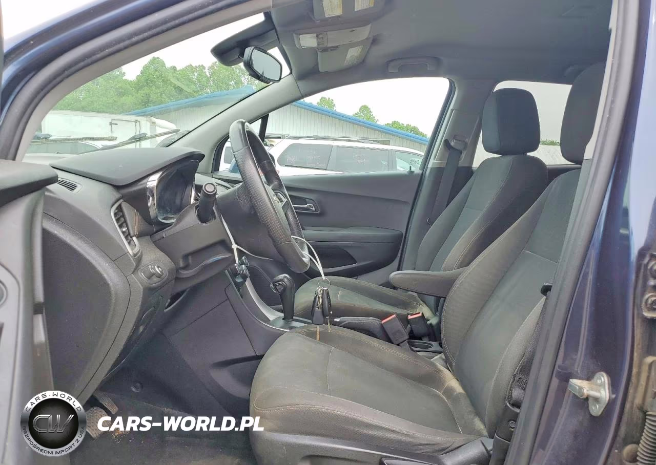 2019 Chevrolet Trax Ls VIN:3GNCJKSB8KL193760 - 7