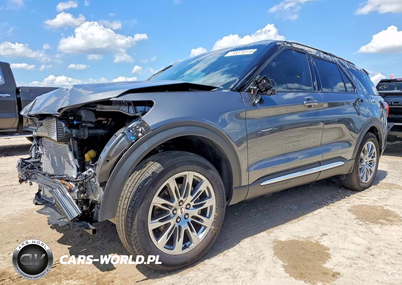 2025 Ford Explorer Platinum