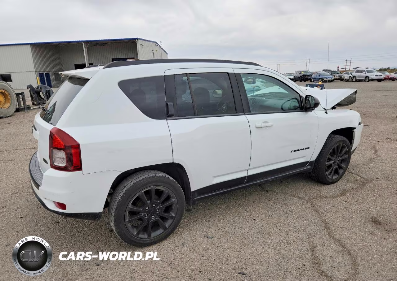 2014 Jeep Compass Sport VIN:1C4NJCBA7ED911582 - 3