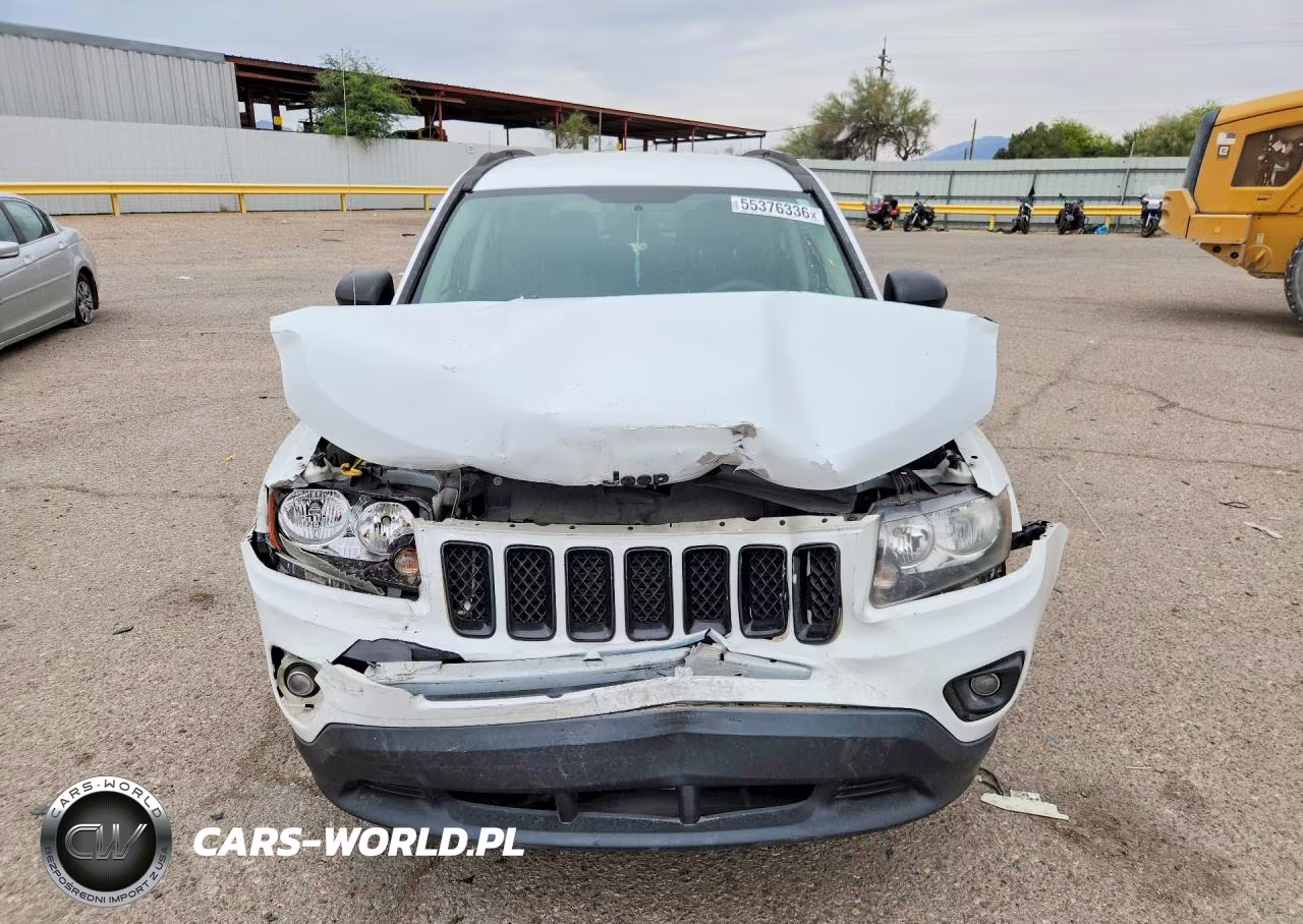2014 Jeep Compass Sport VIN:1C4NJCBA7ED911582 - 5