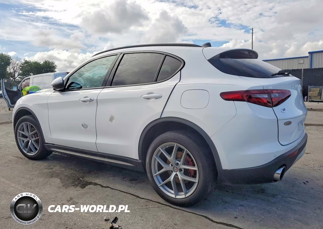 2018 Alfa Romeo Stelvio Ti Sport VIN:ZASFAKNN0J7B82368 - 2