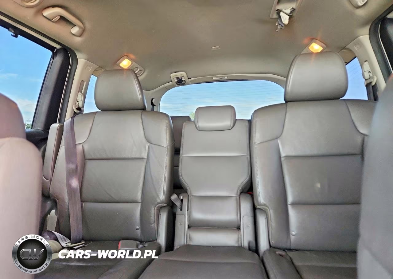 2016 Honda Odyssey Touring VIN:5FNRL5H99GB044296 - 10