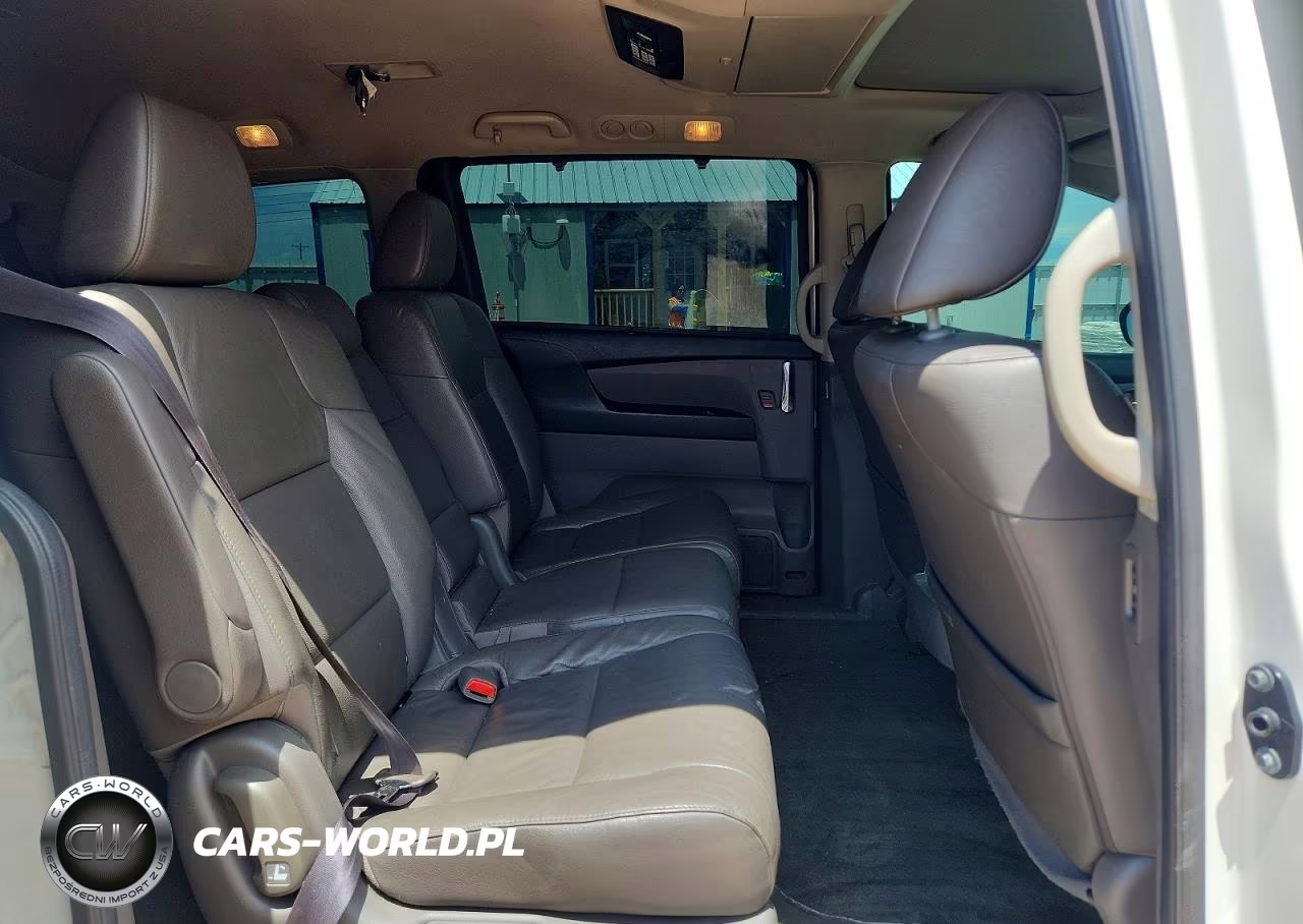 2016 Honda Odyssey Touring VIN:5FNRL5H99GB044296 - 11