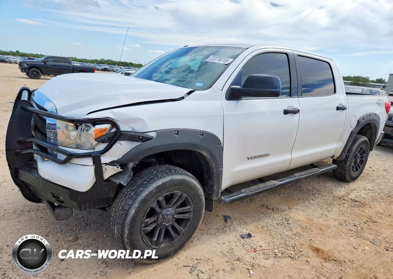 2013 Toyota Tundra Crewmax Sr5