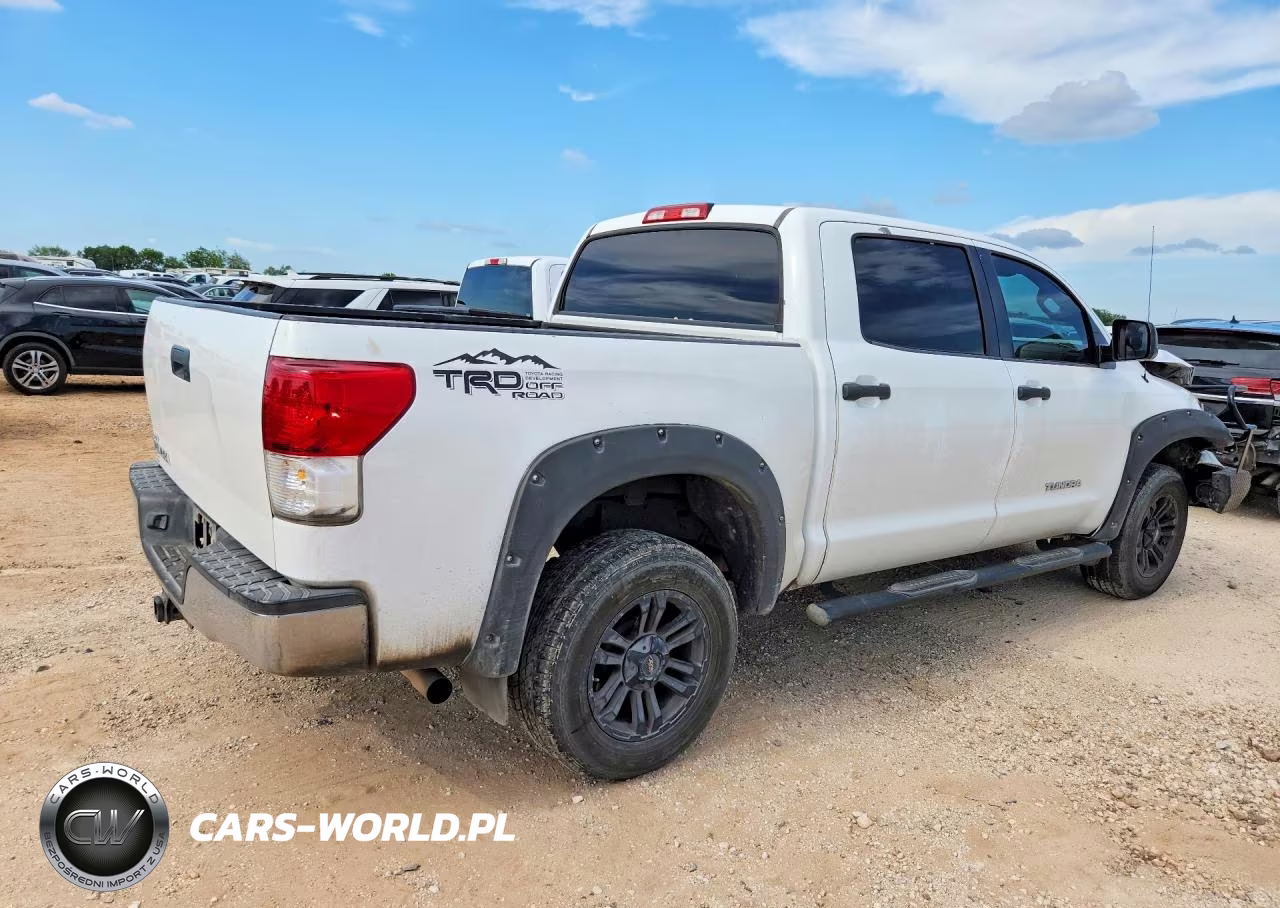2013 Toyota Tundra Crewmax Sr5 VIN:5TFEM5F18DX058703 - 3