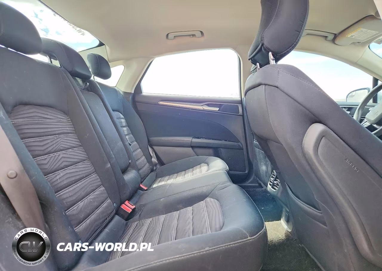 2016 Ford Fusion Se VIN:3FA6P0H7XGR147580 - 10