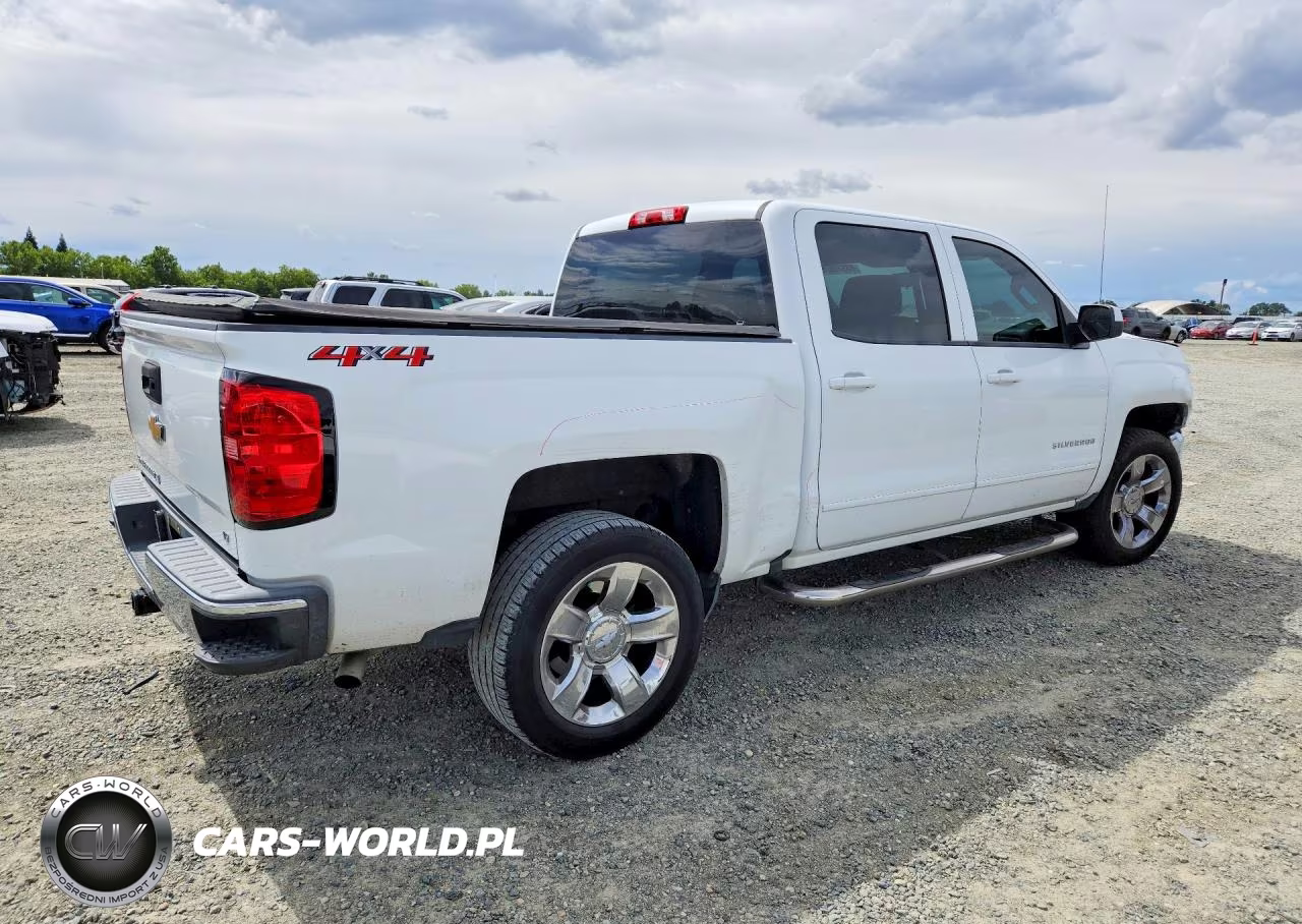 2018 Chevrolet Silverado K1500 Lt VIN:3GCUKRER8JG233158 - 3