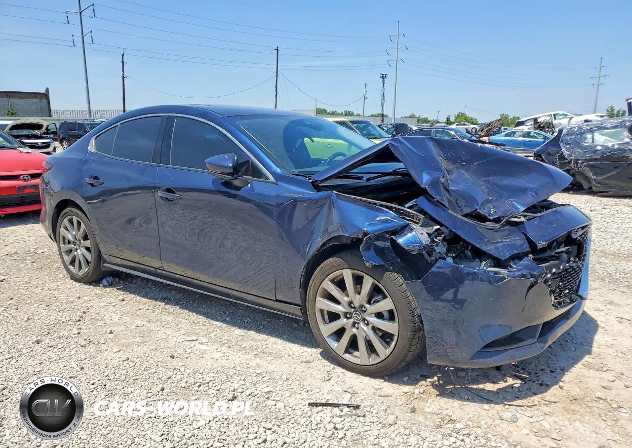 2023 Mazda 3 Premium VIN:3MZBPBDM8PM350025 - 4