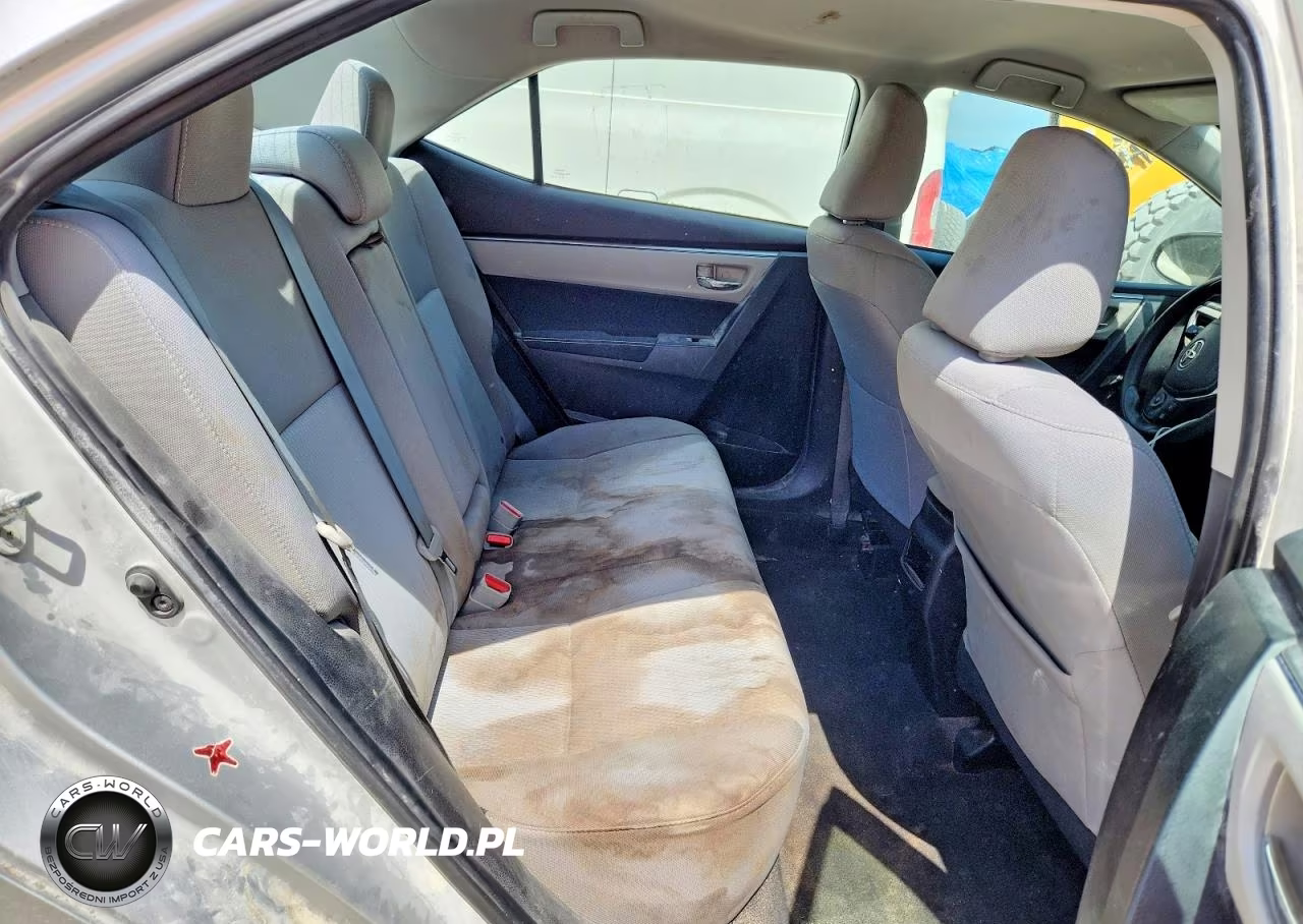 2016 Toyota Corolla Le VIN:5YFBURHE3GP458620 - 10