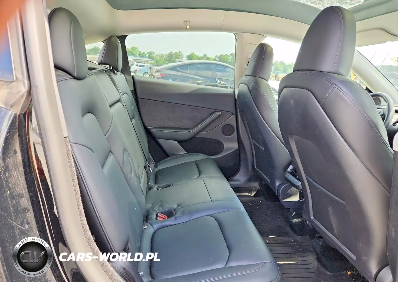 2023 Tesla Model Y VIN:7SAYGDEF8PF753471 - 11