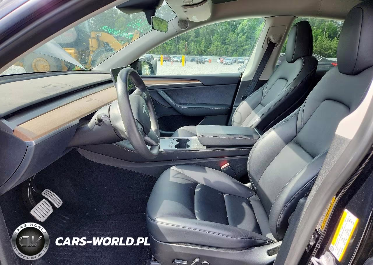 2023 Tesla Model Y VIN:7SAYGDEF8PF753471 - 7