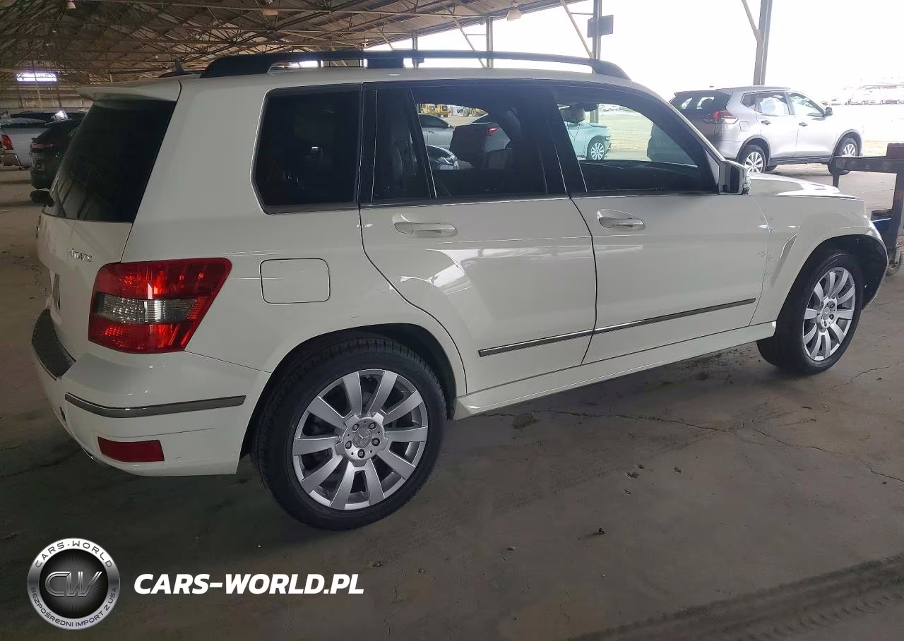 2010 Mercedes-Benz Glk 350 4Matic VIN:WDCGG8HB2AF334862 - 3