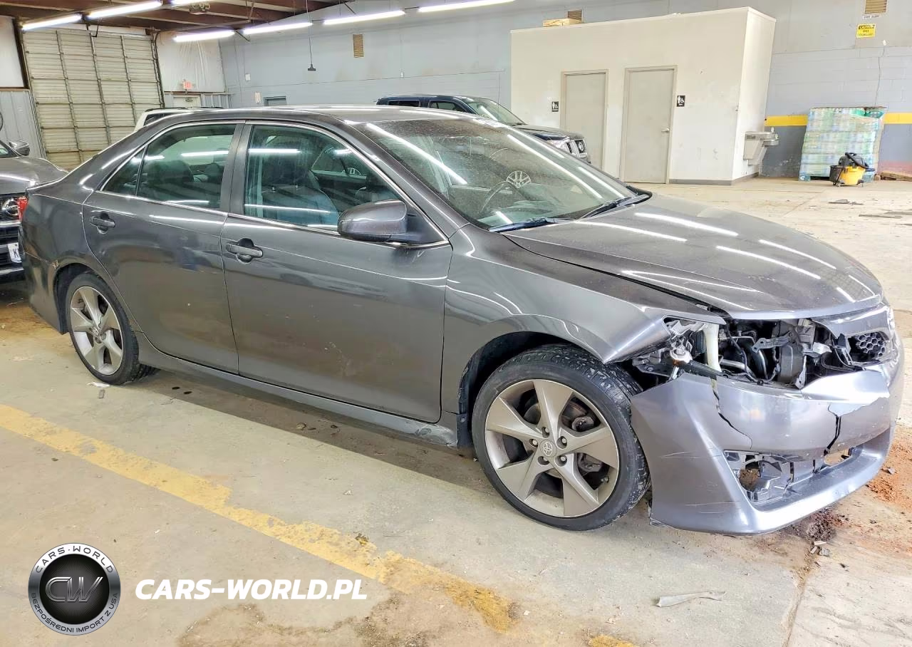 2013 Toyota Camry Se V6 VIN:4T1BK1FK2DU021203 - 4