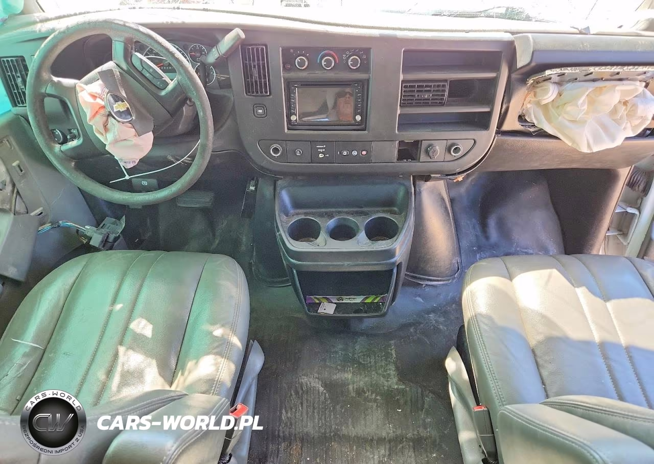 2016 Chevrolet Express G3500 Ls VIN:1GAZGNFG0G1197902 - 8