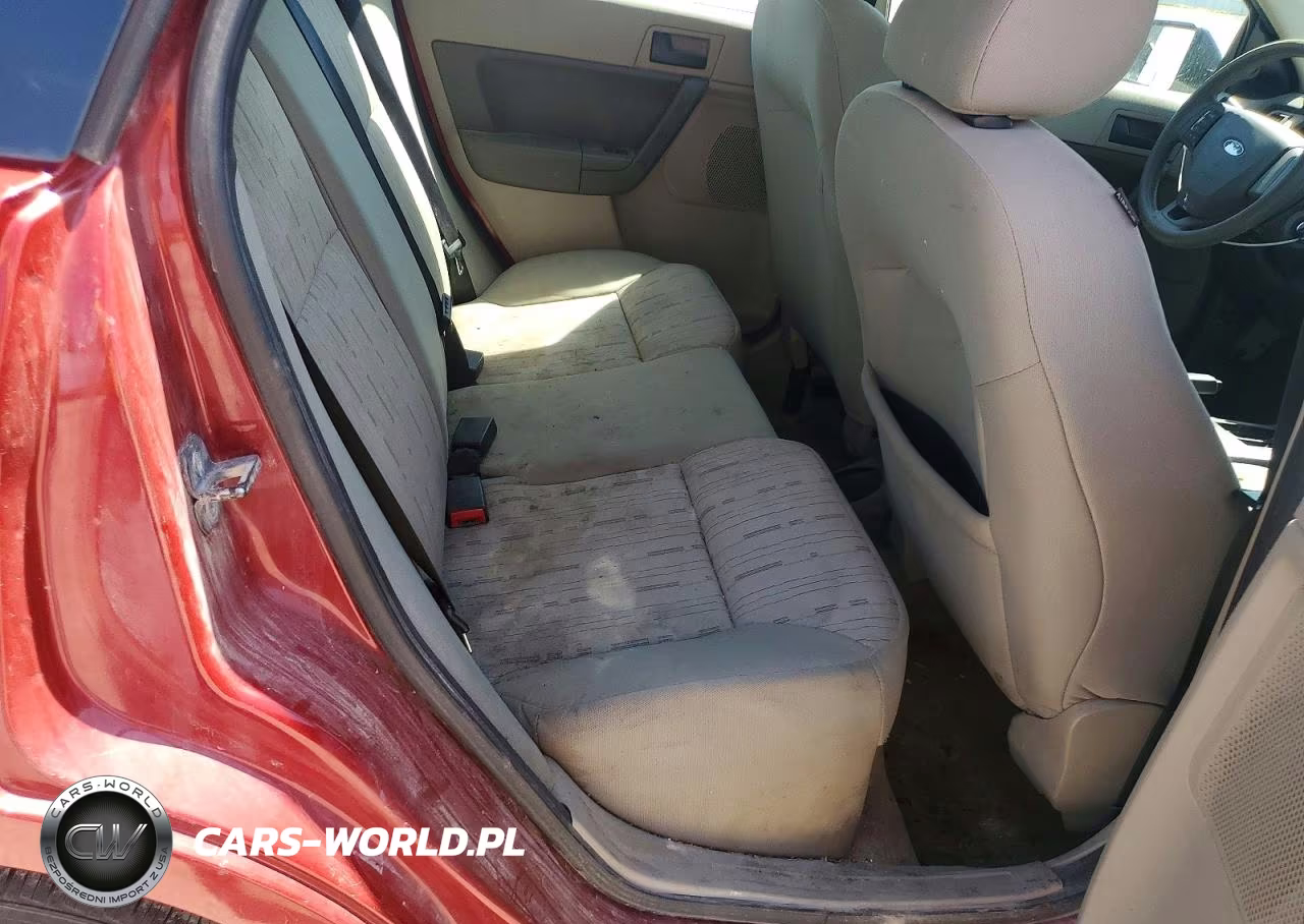 2010 Ford Focus Se VIN:1FAHP3FN1AW207245 - 10