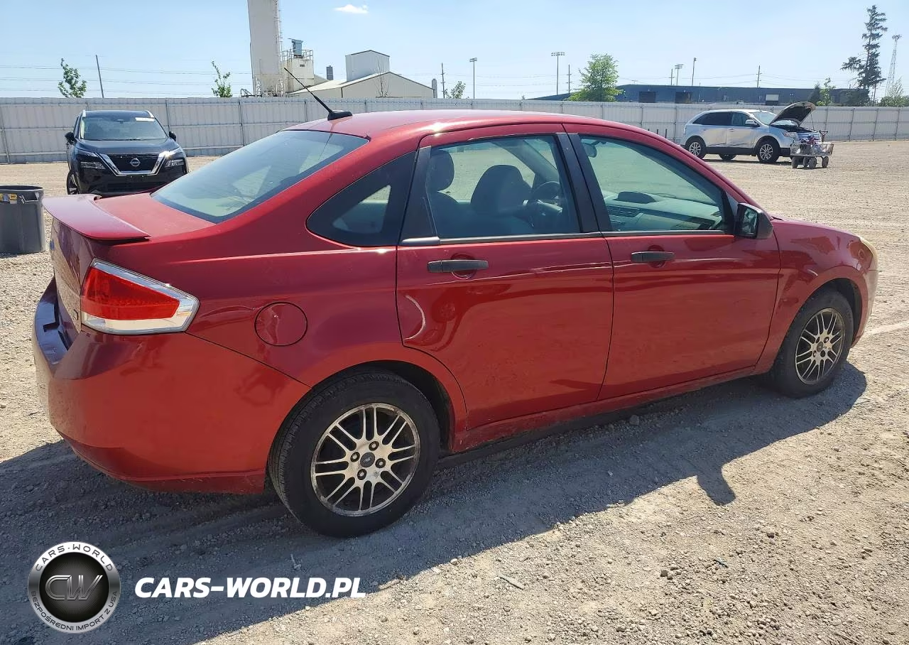 2010 Ford Focus Se VIN:1FAHP3FN1AW207245 - 3