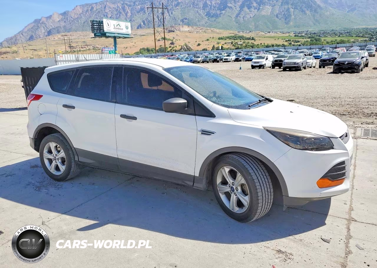 2013 Ford Escape S VIN:1FMCU0F76DUC24647 - 4