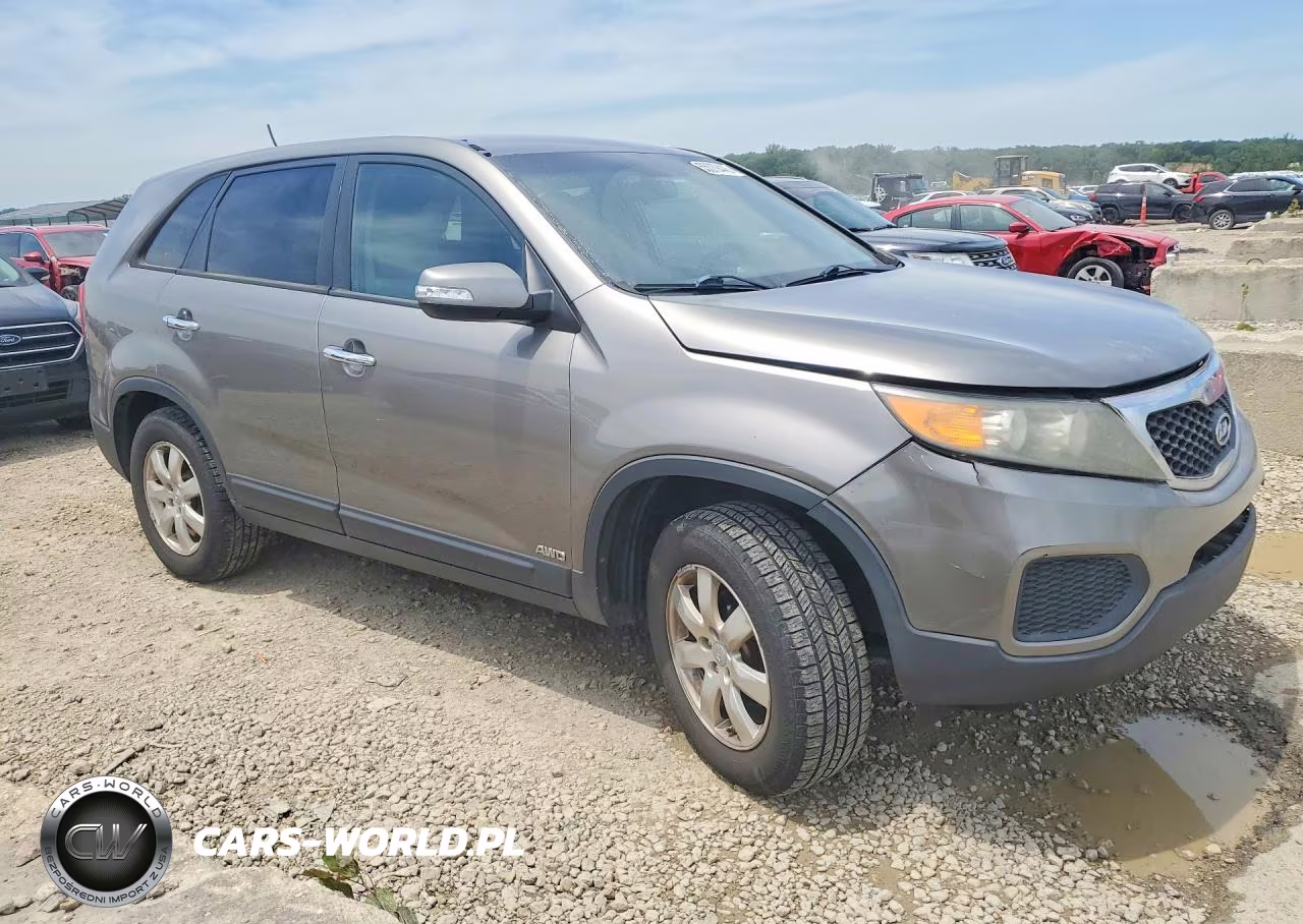 2012 Kia Sorento Lx VIN:5XYKTDA62CG231782 - 4